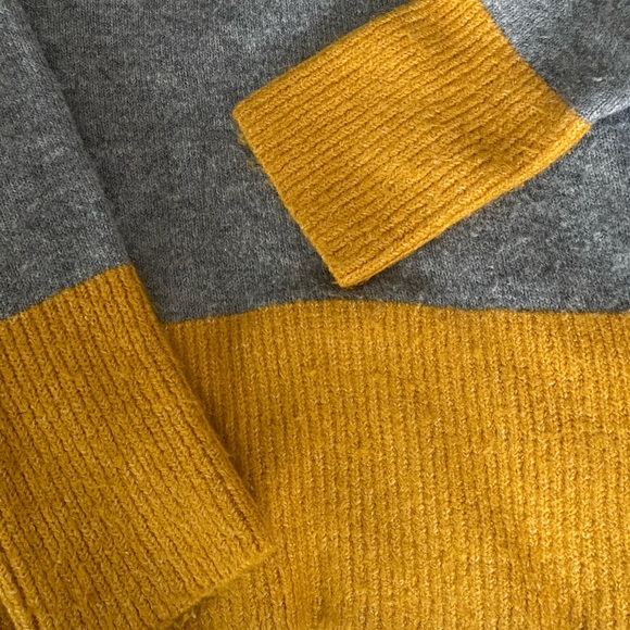 𝅺Goldray Sara Pullover Sweater - Picture 6 of 6